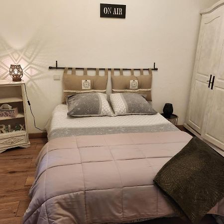 Appartement Cosy En Rdc Remoulins Bagian luar foto