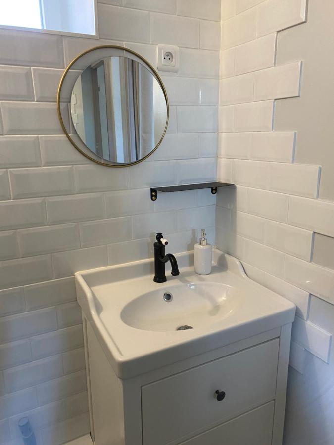 Appartement Cosy En Rdc Remoulins Bagian luar foto